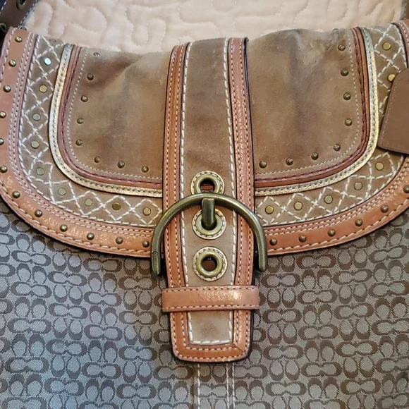 Coach bucket bag. Brown and tan suede. - Picture 2 of 6